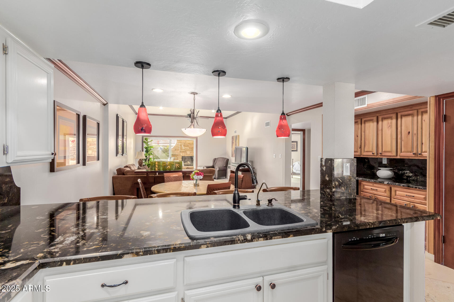 8749 E Via de Sereno