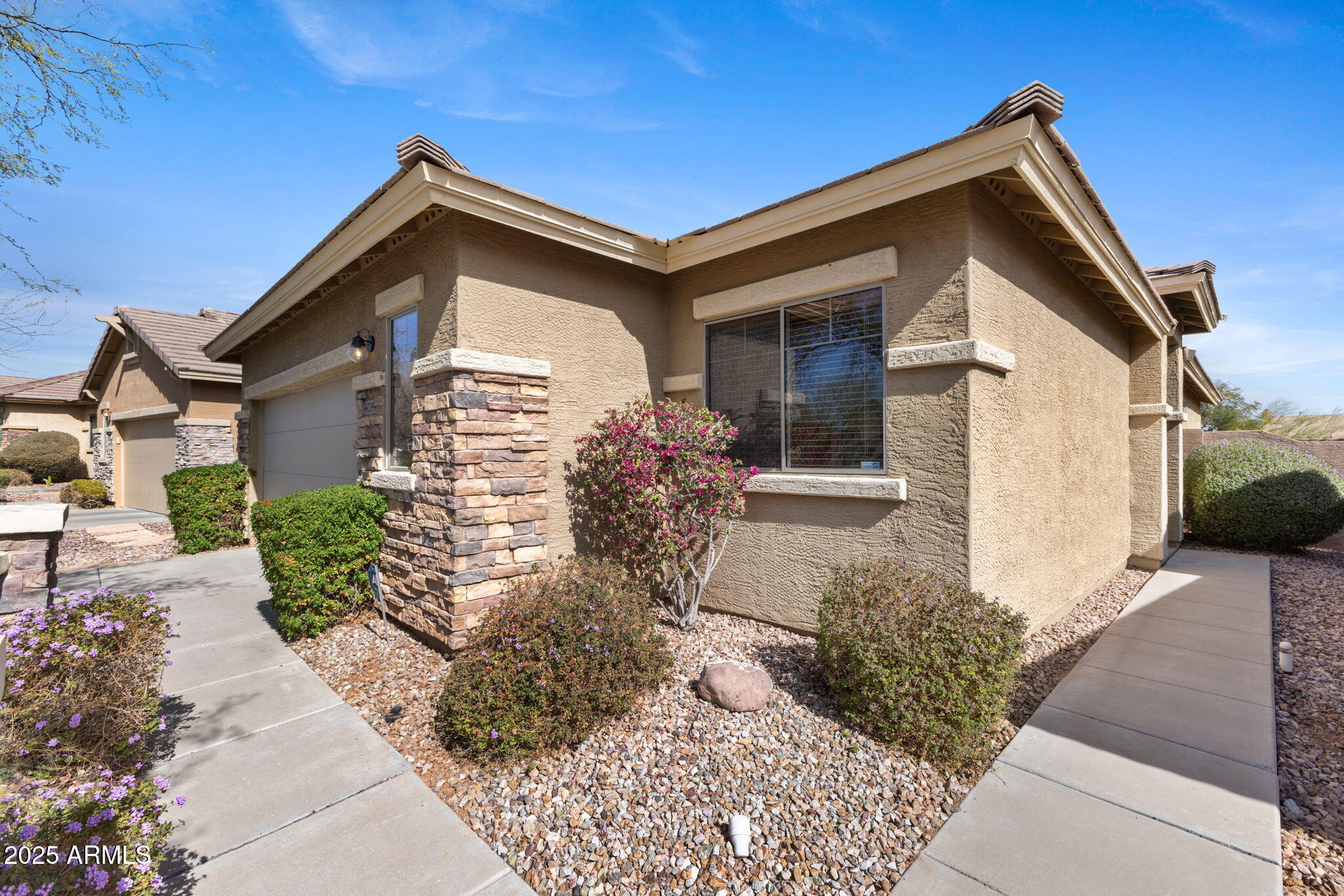 40249 N LA CANTERA Drive