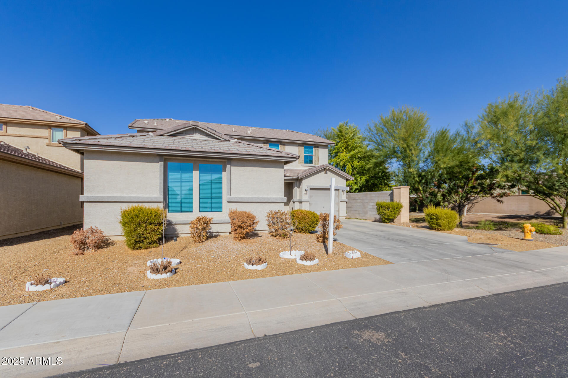 10204 W LAWRENCE Lane