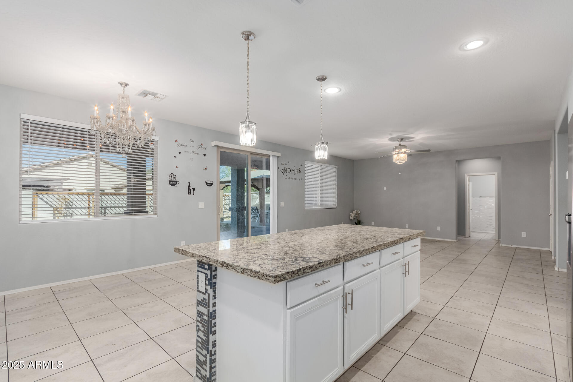 10204 W LAWRENCE Lane