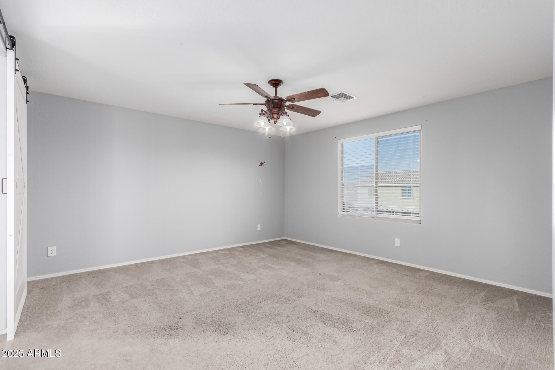 10204 W LAWRENCE Lane