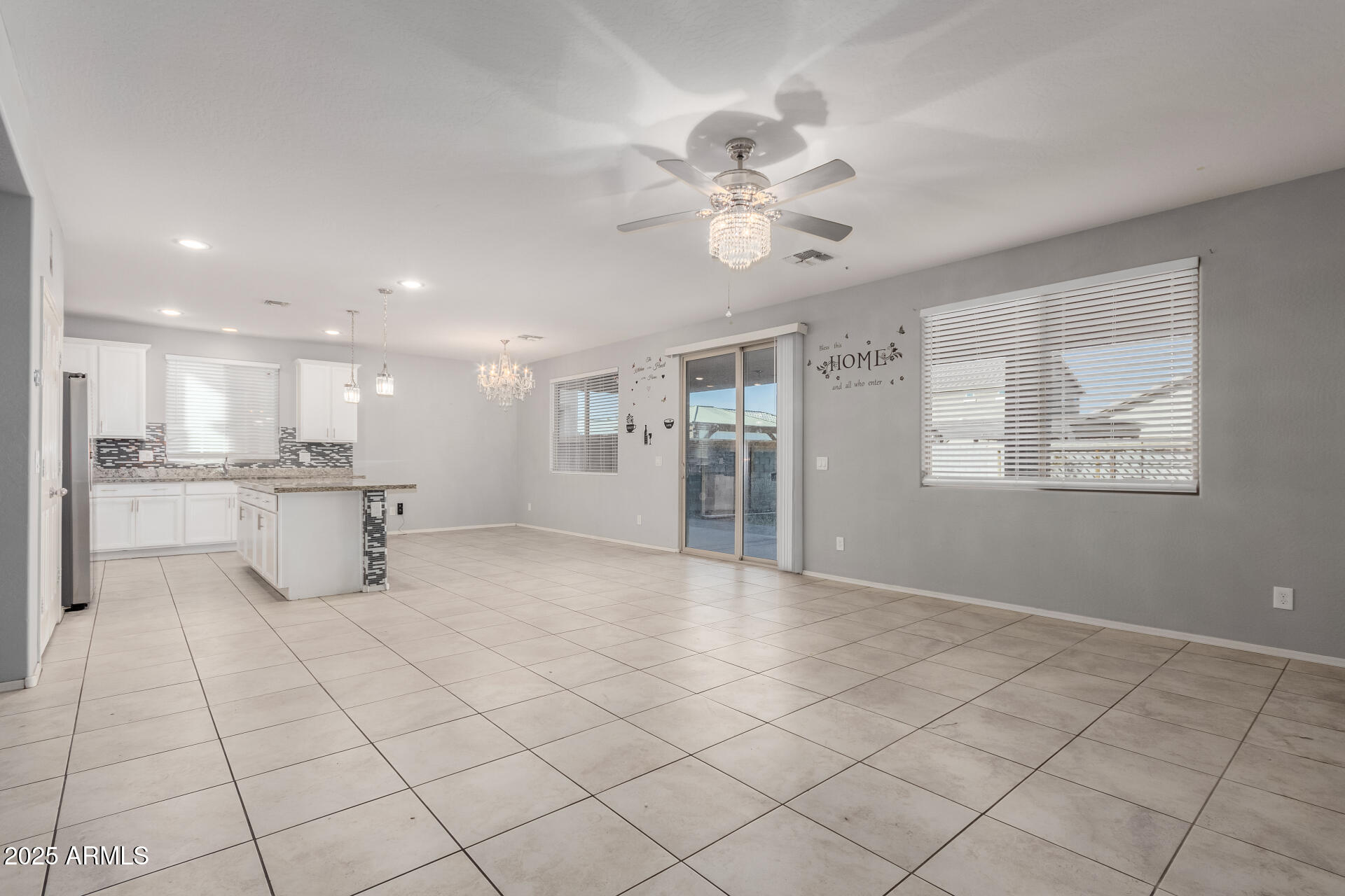 10204 W LAWRENCE Lane