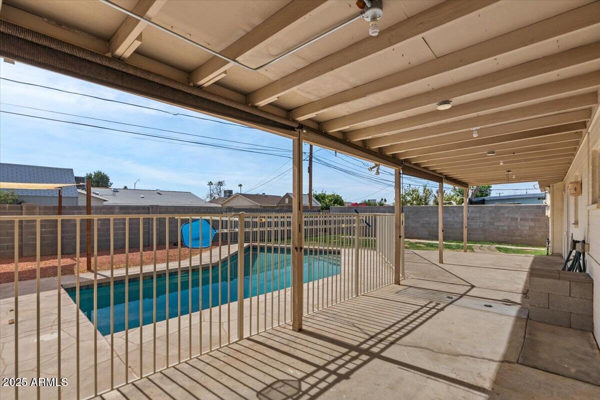 3117 W CORRINE Drive