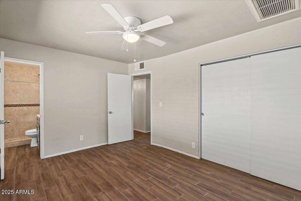 3117 W CORRINE Drive