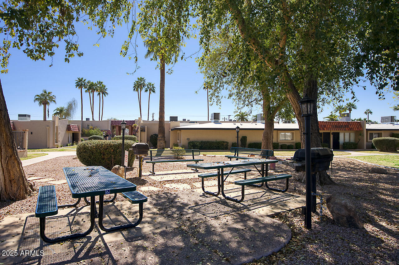 1320 E BETHANY HOME Road 24