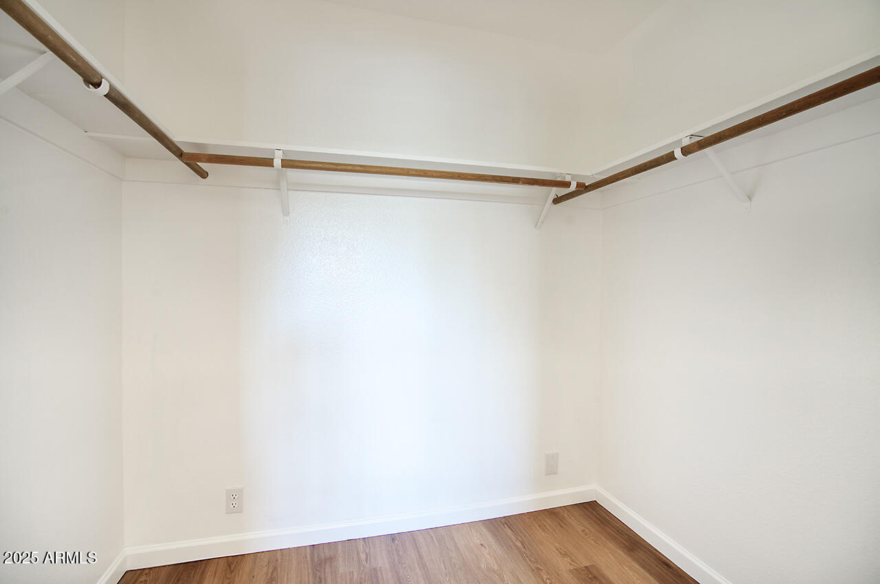 1320 E BETHANY HOME Road 24