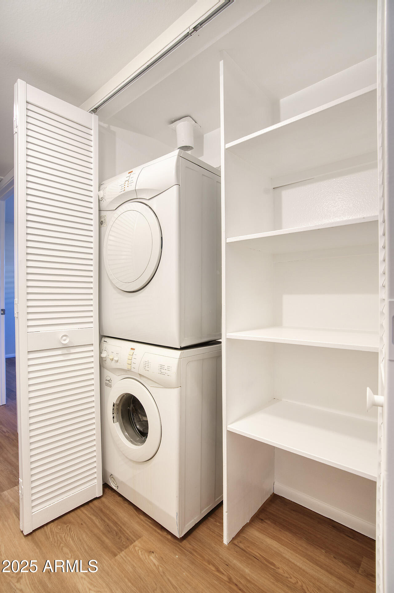 1320 E BETHANY HOME Road 24