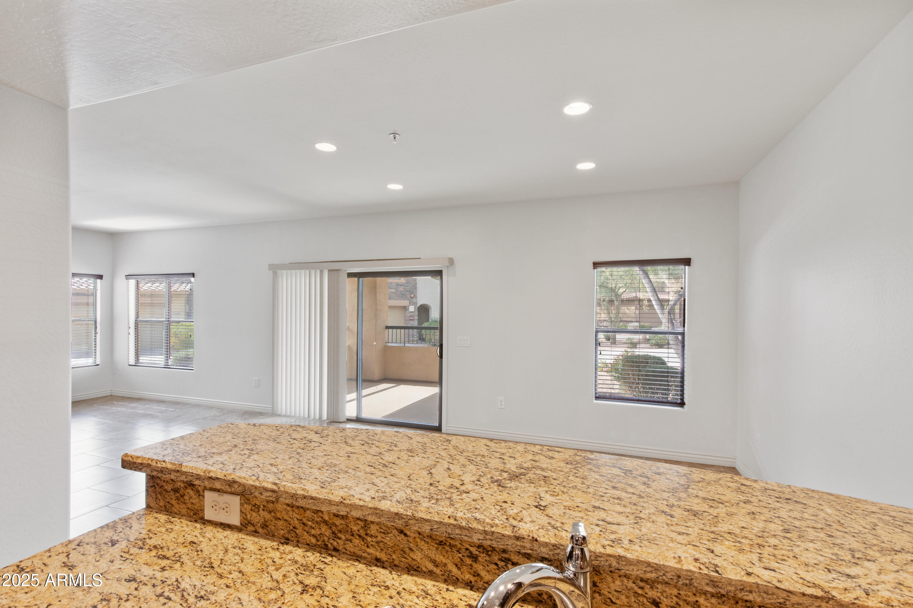 21320 N 56TH Street 1085