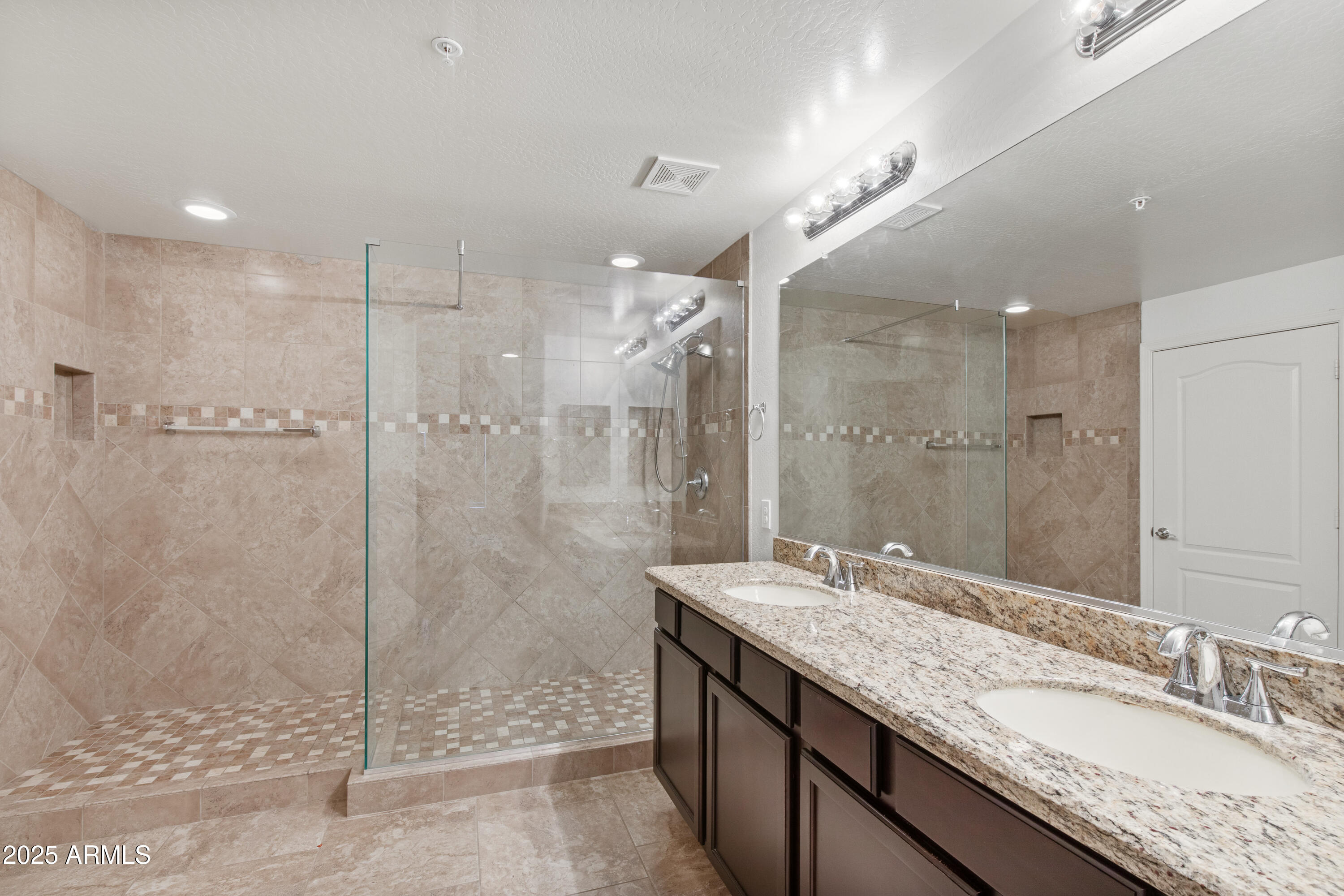 21320 N 56TH Street 1085