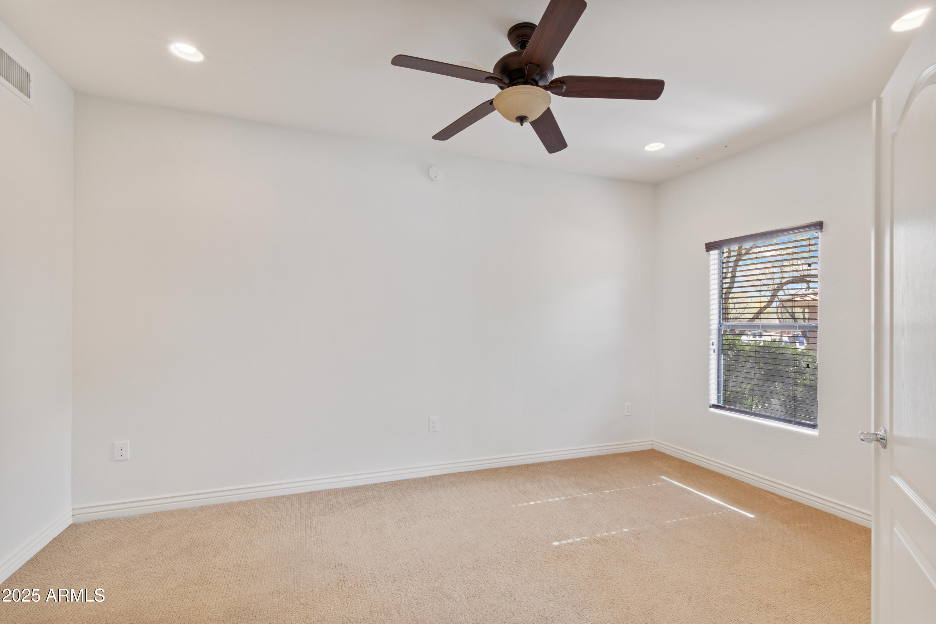 21320 N 56TH Street 1085