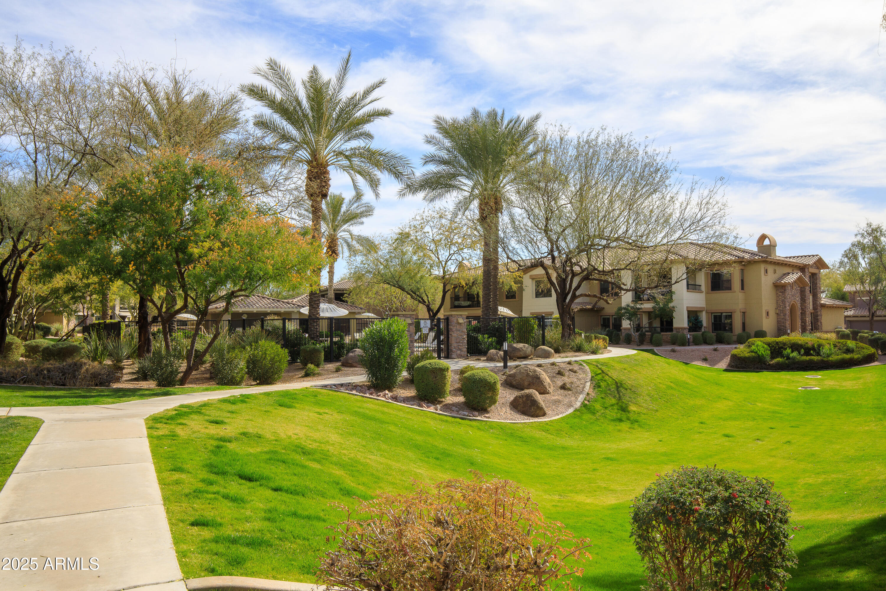 21320 N 56TH Street 1085