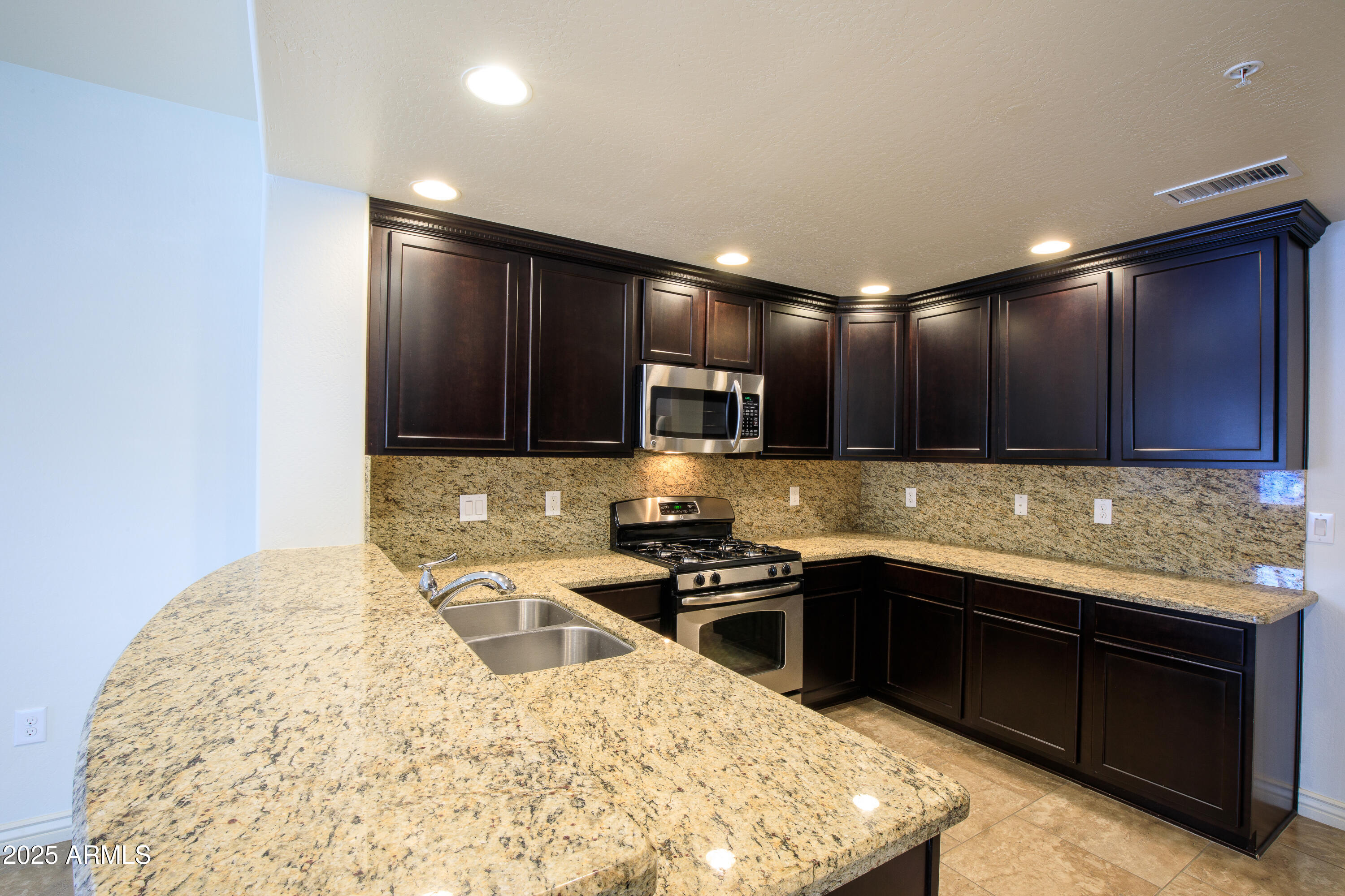 21320 N 56TH Street 1085