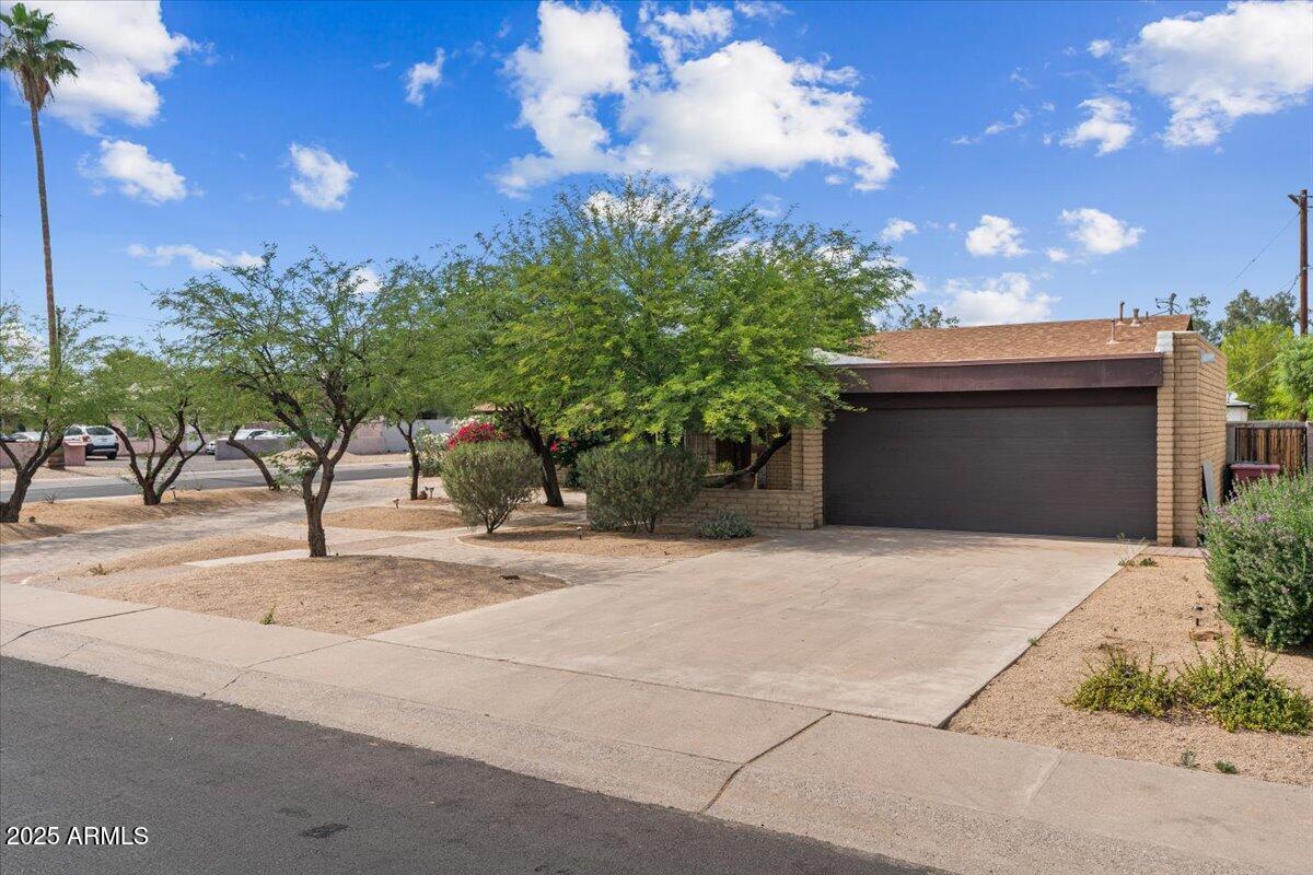 7226 E VIRGINIA Avenue