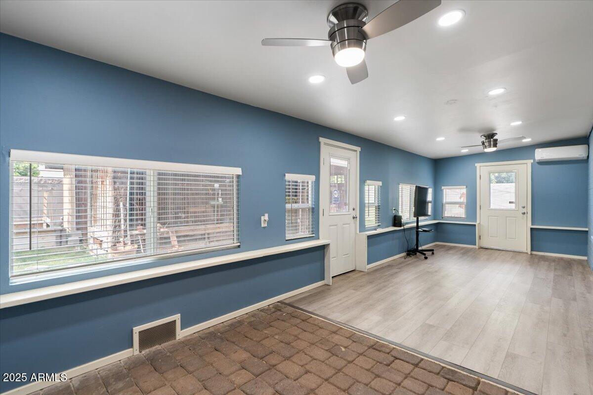 7226 E VIRGINIA Avenue