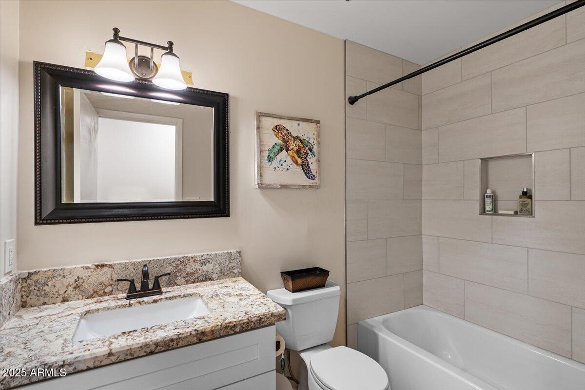 7226 E VIRGINIA Avenue