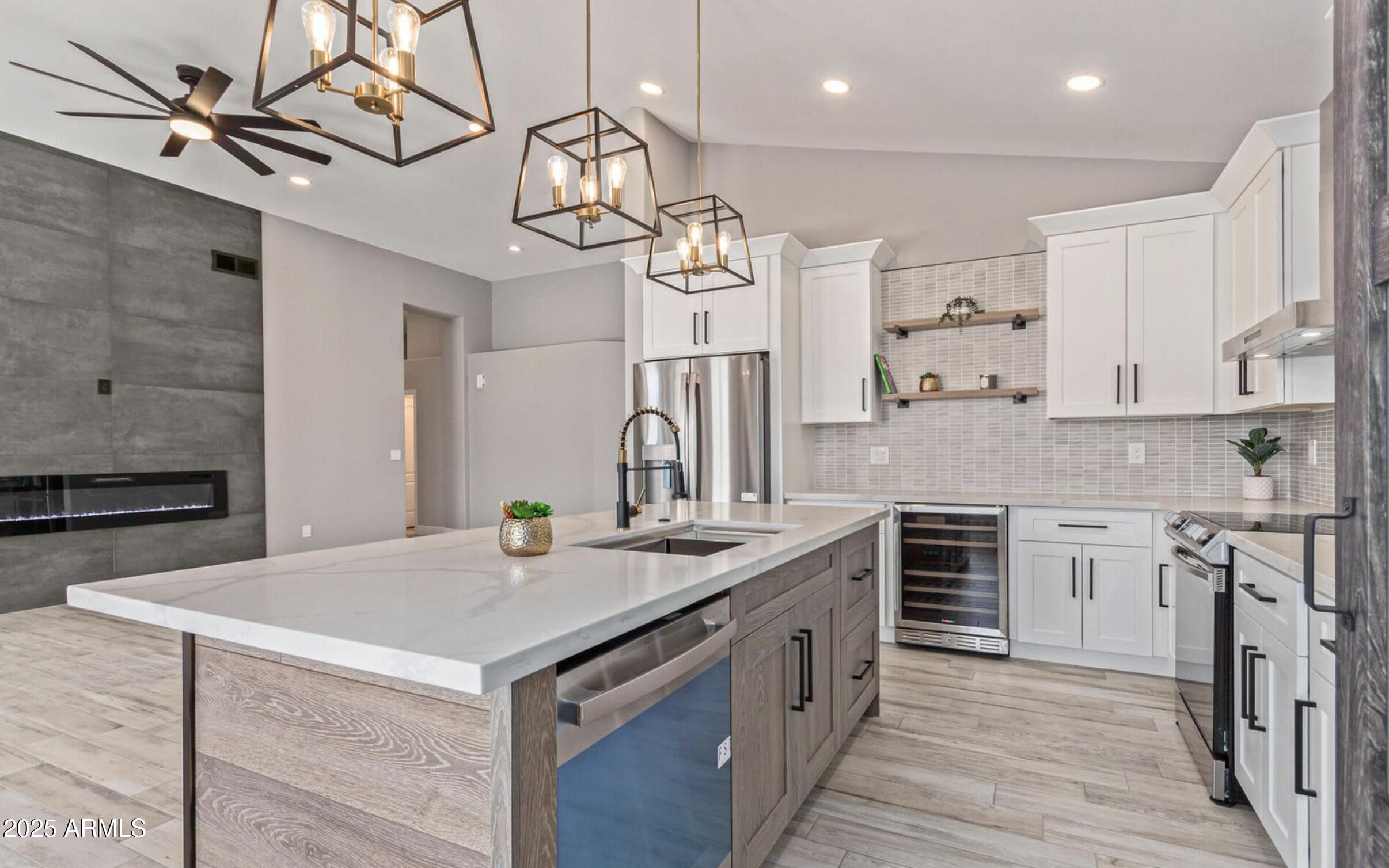 6809 W VIA MONTOYA Drive
