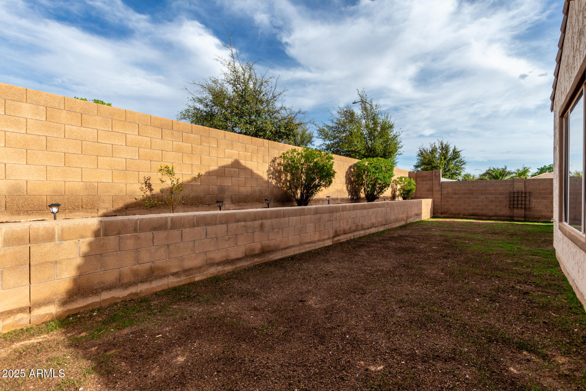 6915 S sapphire Way