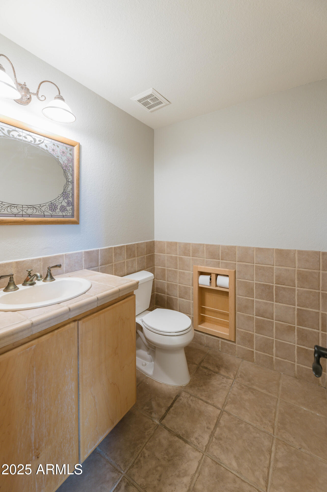 1249 W SEASCAPE Drive