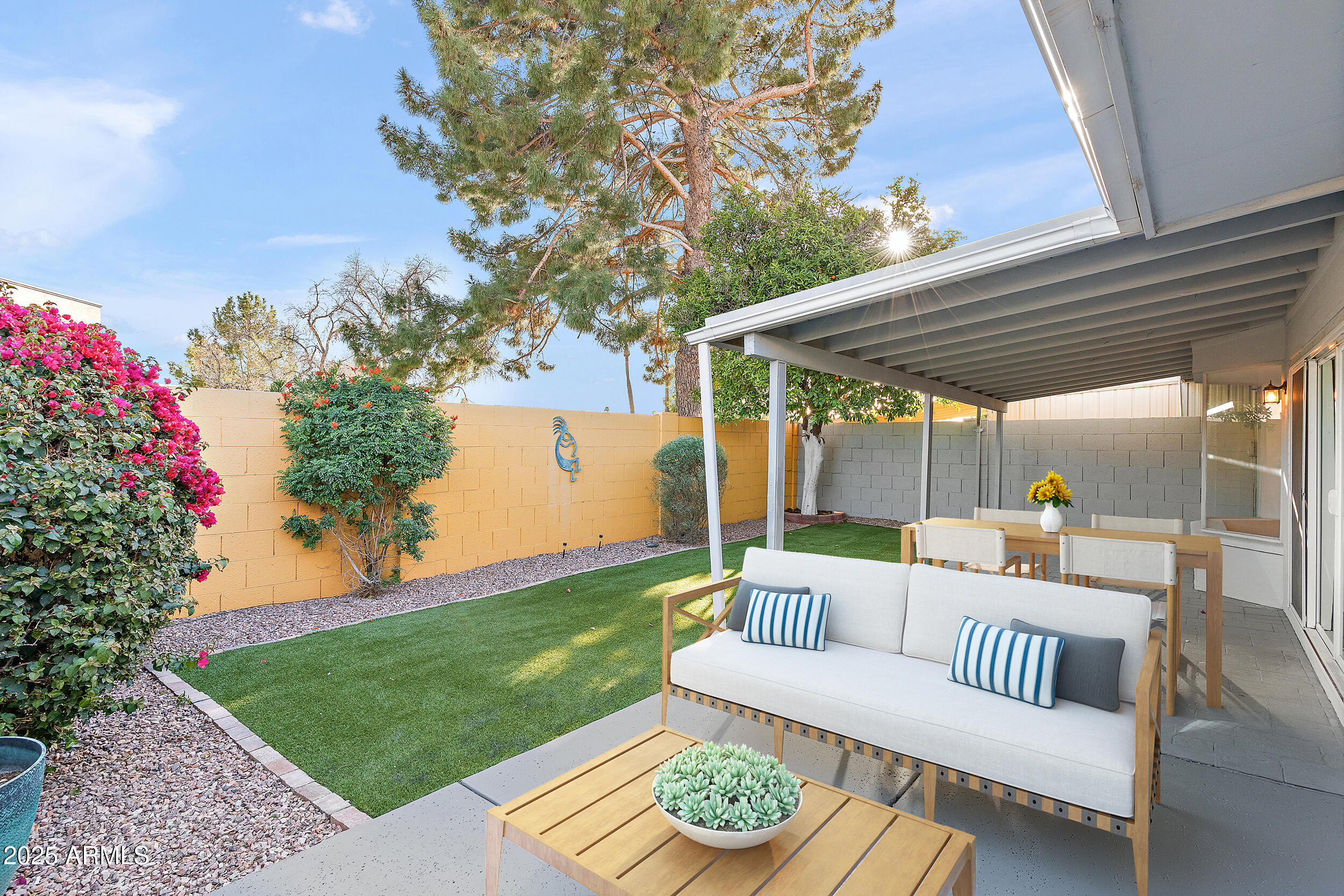 7819 E COOLIDGE Street