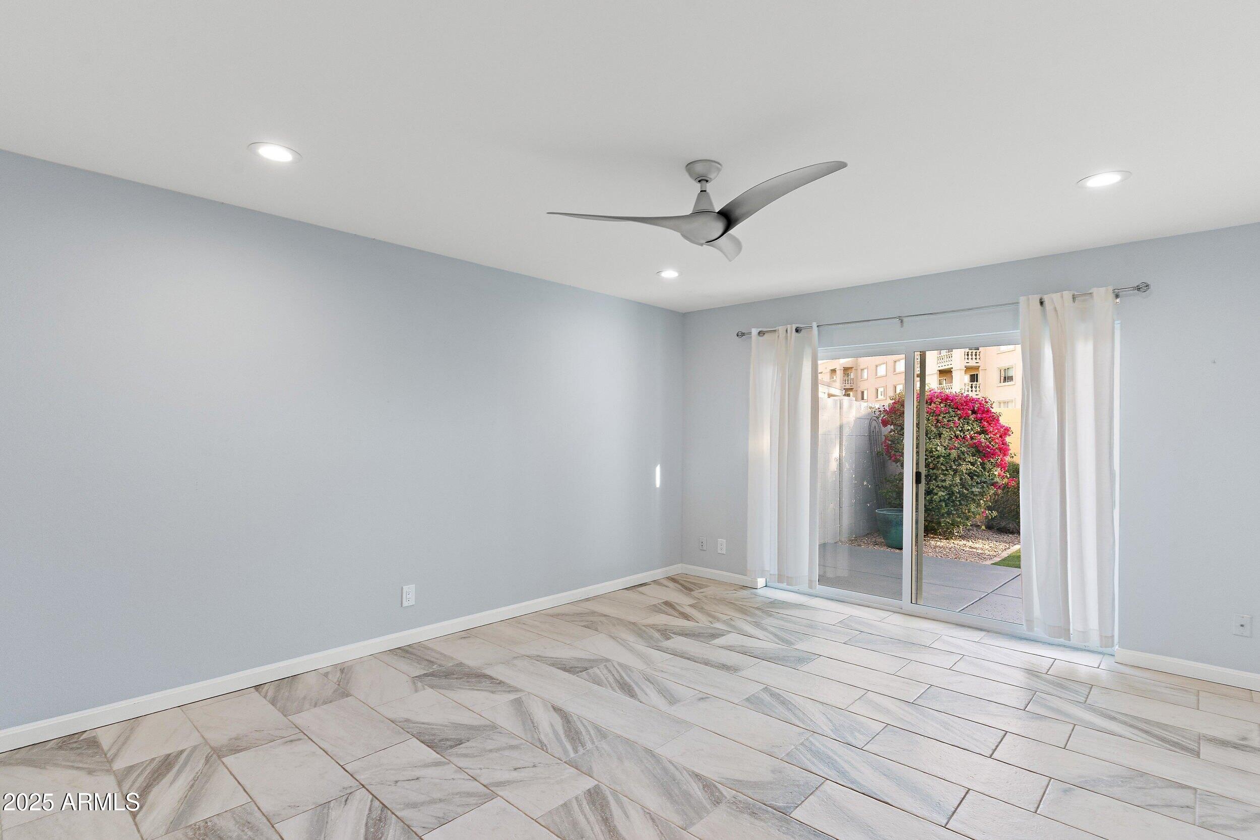 7819 E COOLIDGE Street