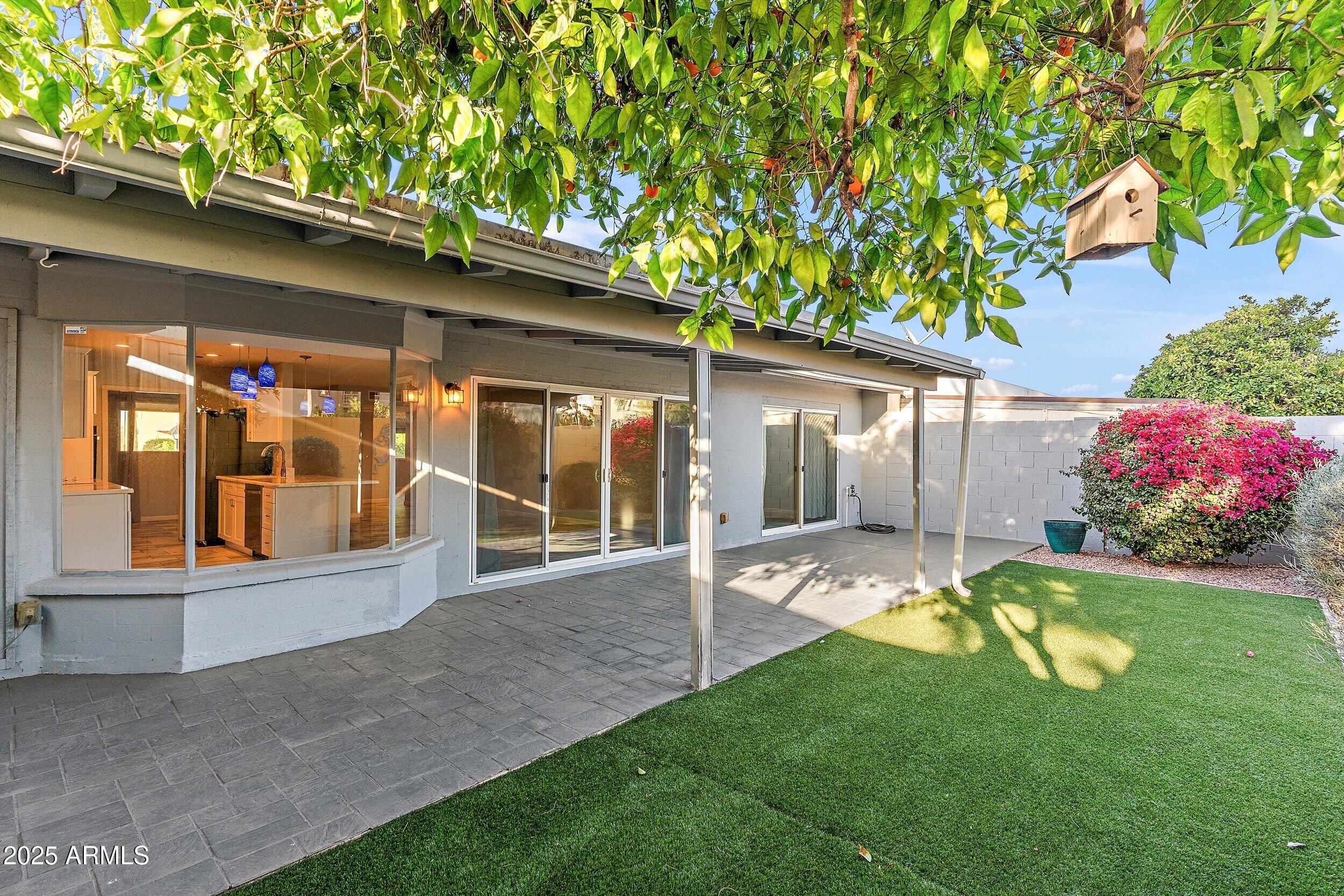 7819 E COOLIDGE Street