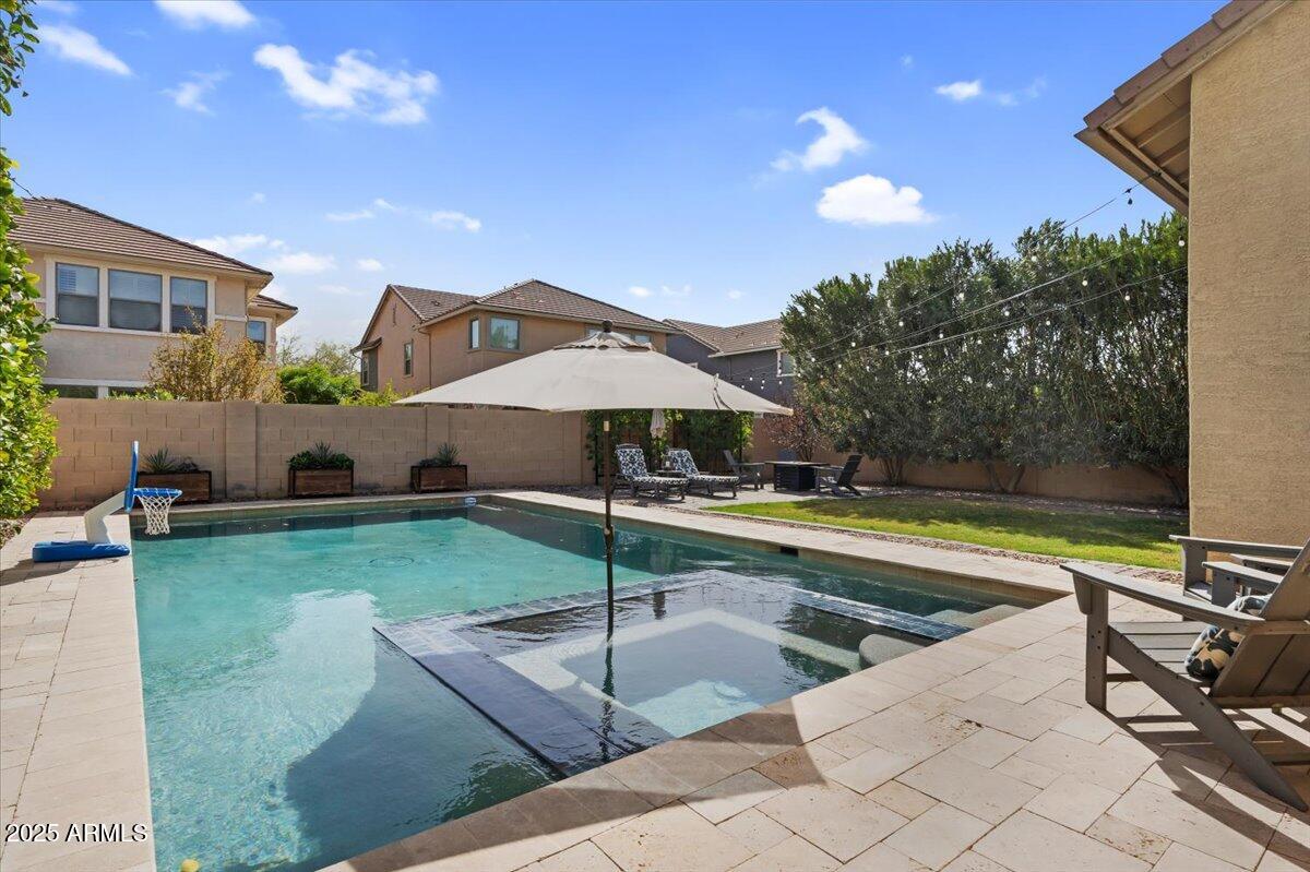 3541 E AMBER Lane