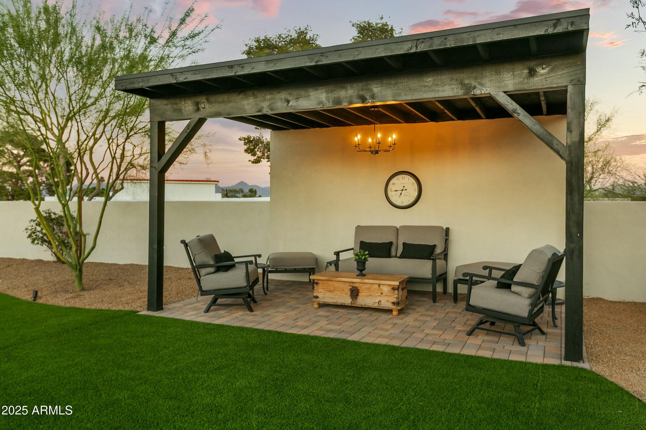 4625 E MOUNTAIN VIEW Road