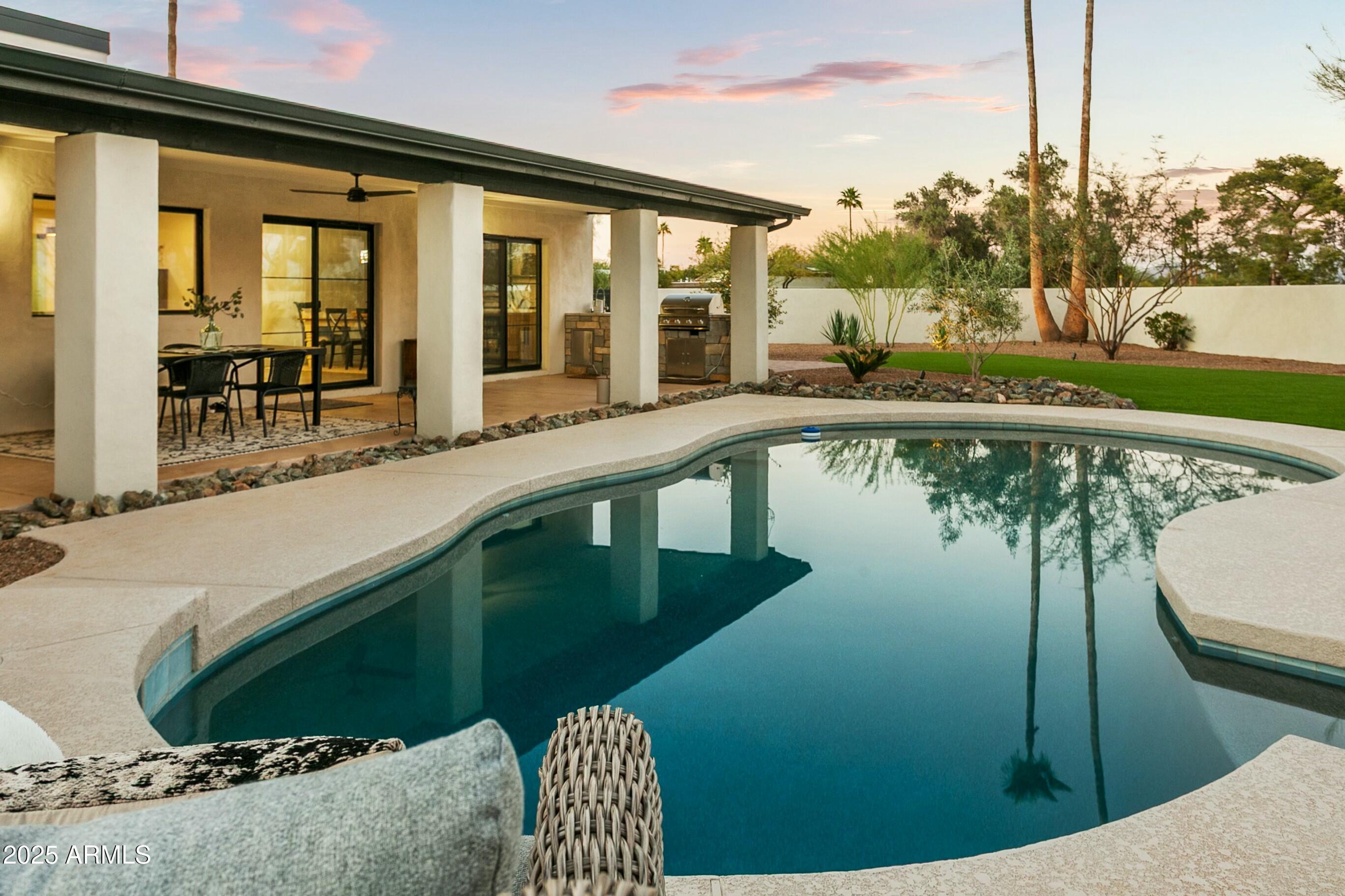 4625 E MOUNTAIN VIEW Road