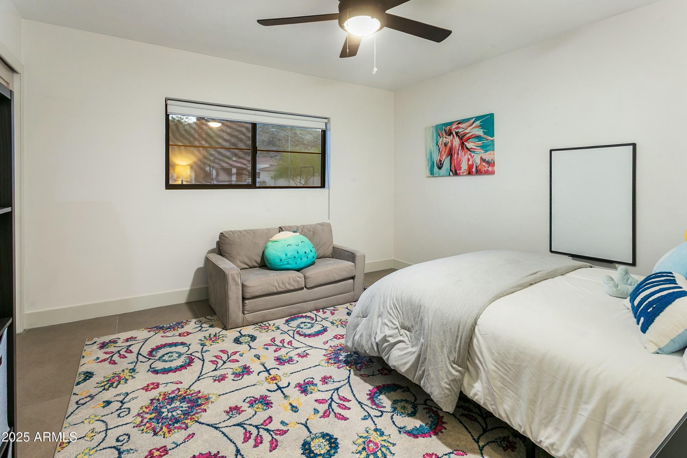 4625 E MOUNTAIN VIEW Road