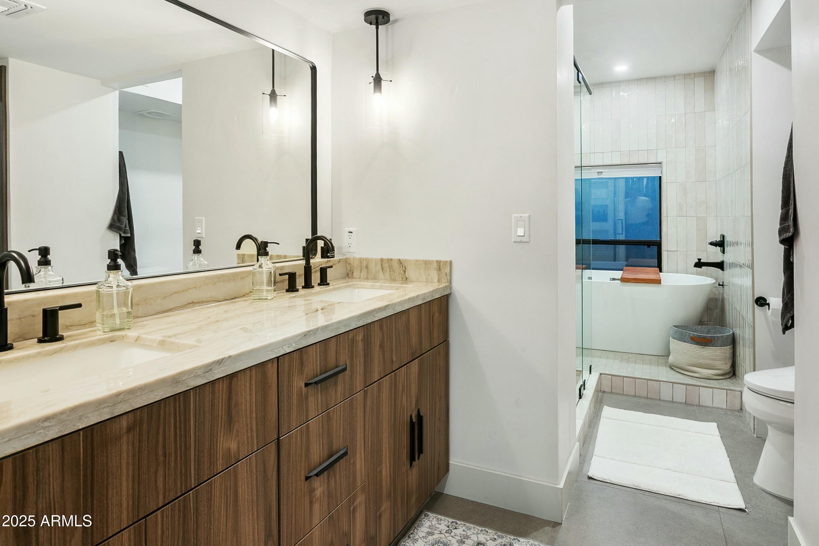 4625 E MOUNTAIN VIEW Road