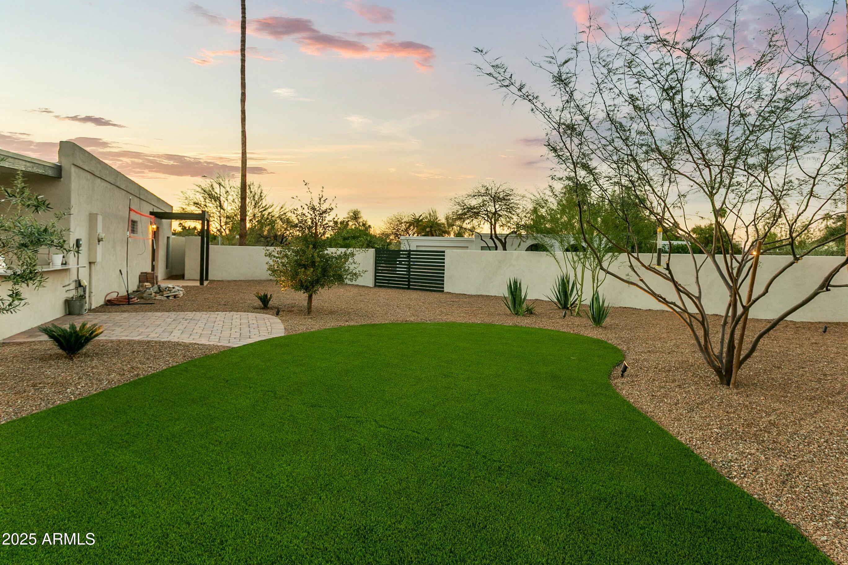 4625 E MOUNTAIN VIEW Road