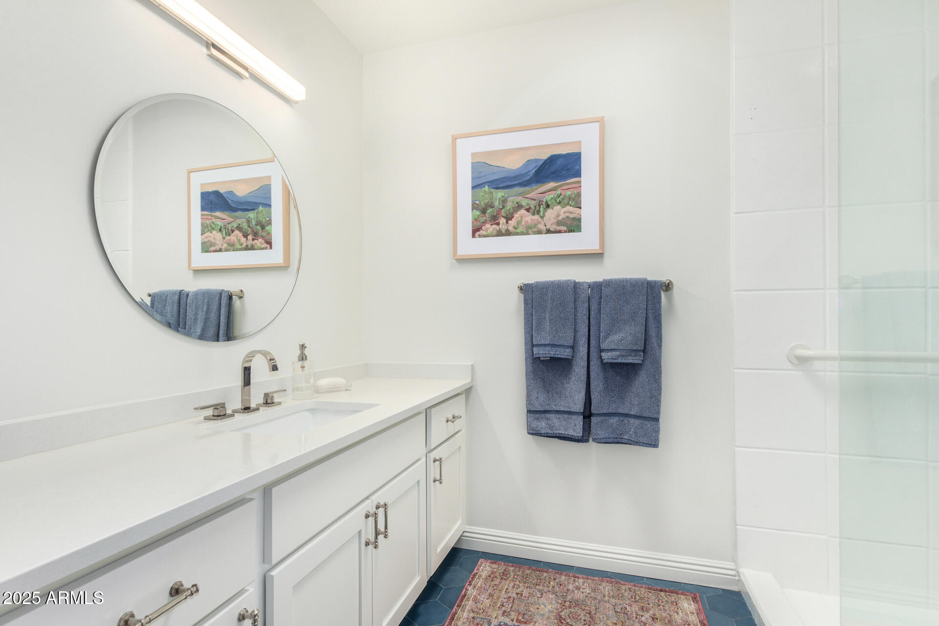 7332 E MONTEBELLO Avenue