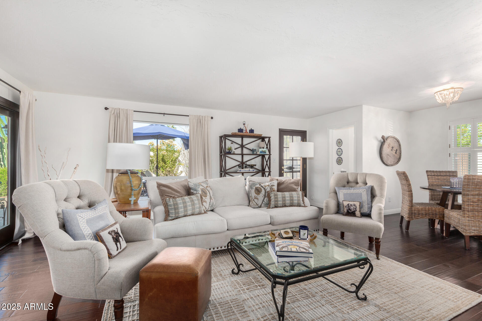 7332 E MONTEBELLO Avenue