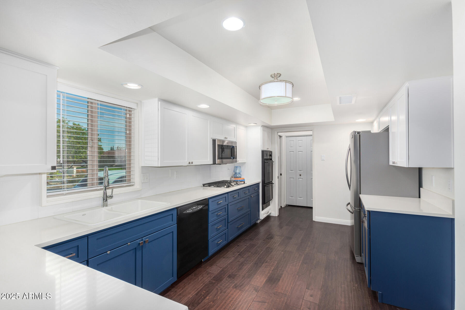 7332 E MONTEBELLO Avenue