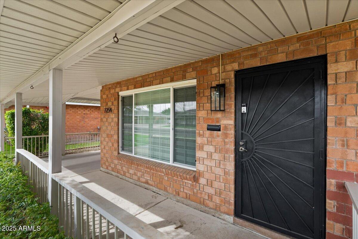 7254 E VERNON Avenue