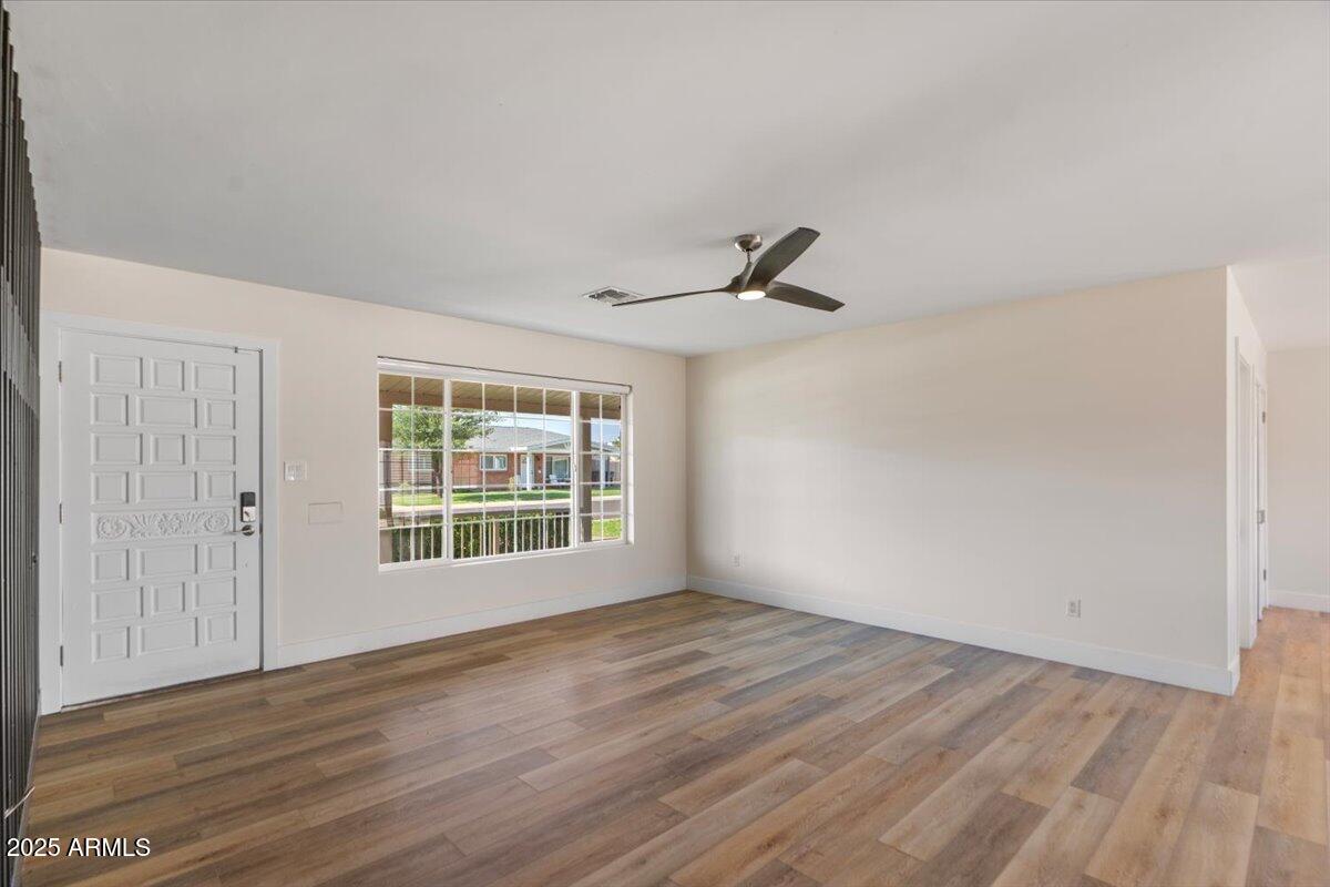 7254 E VERNON Avenue