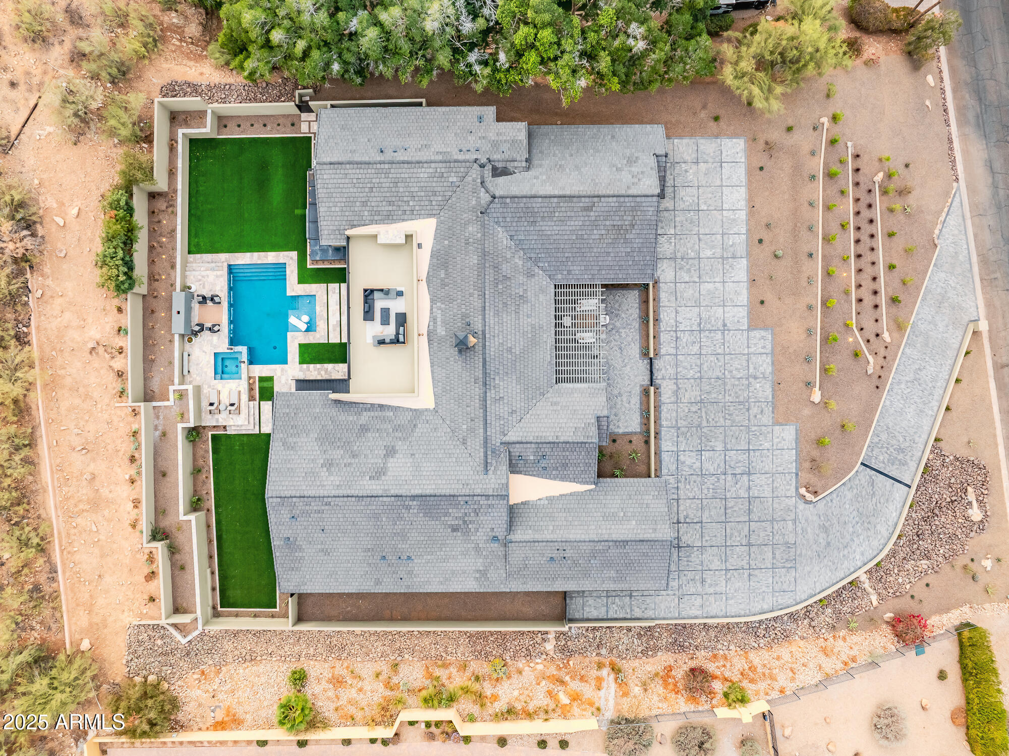 5301 E PARADISE CANYON Road