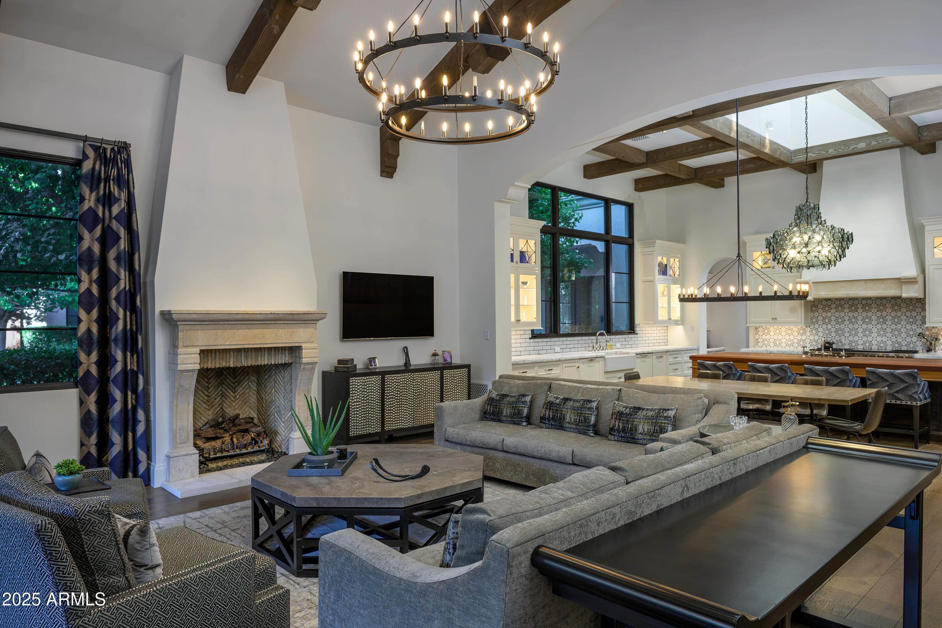 5858 E CABALLO Drive