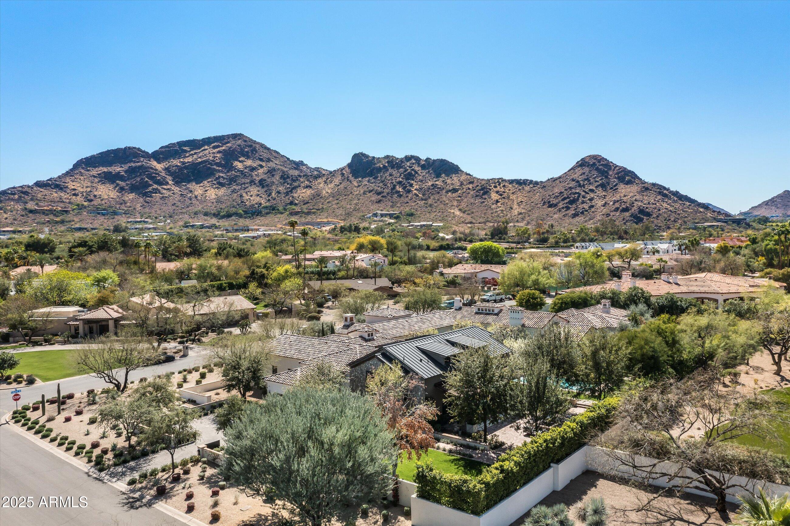 5858 E CABALLO Drive