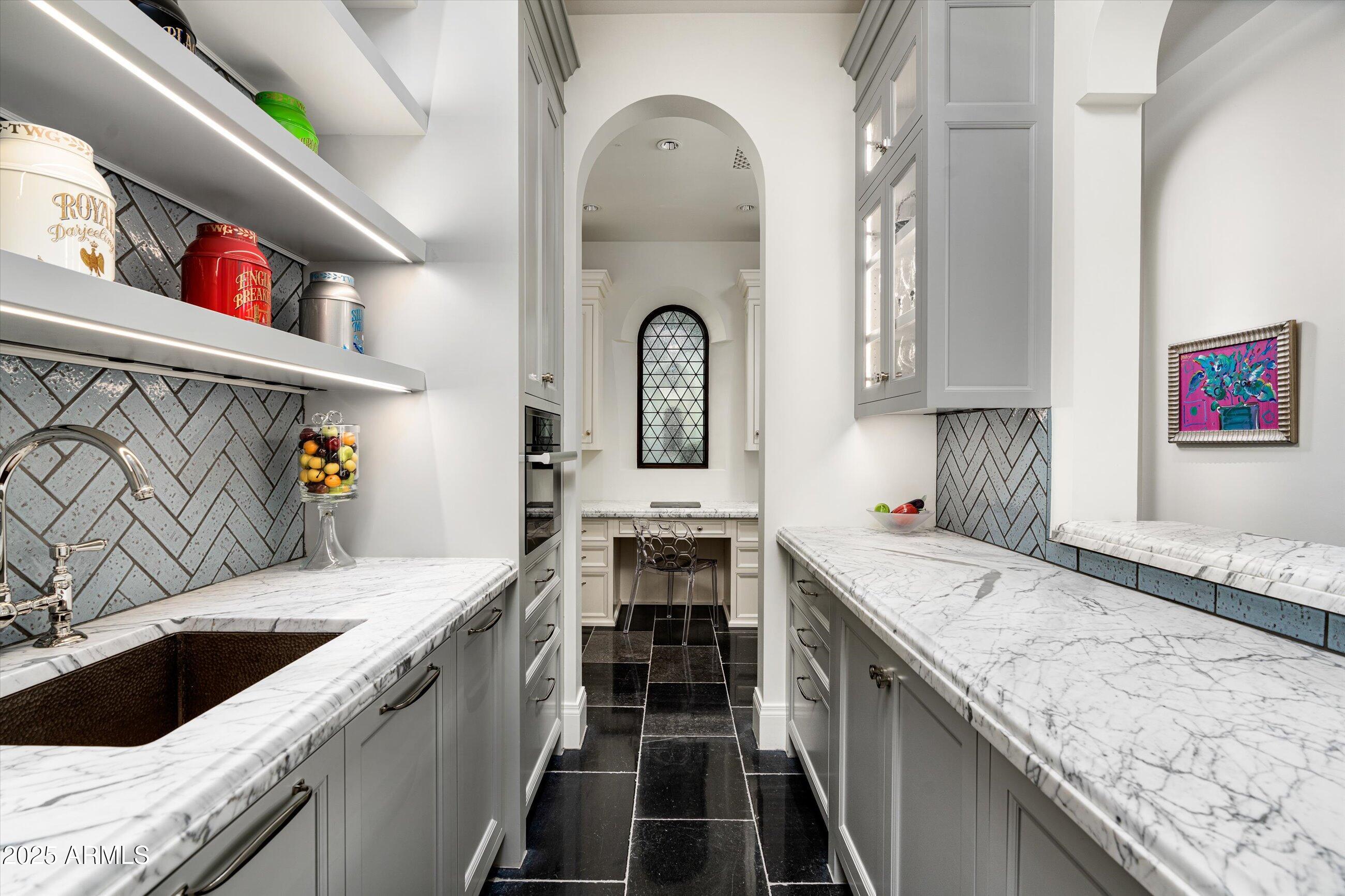 5858 E CABALLO Drive