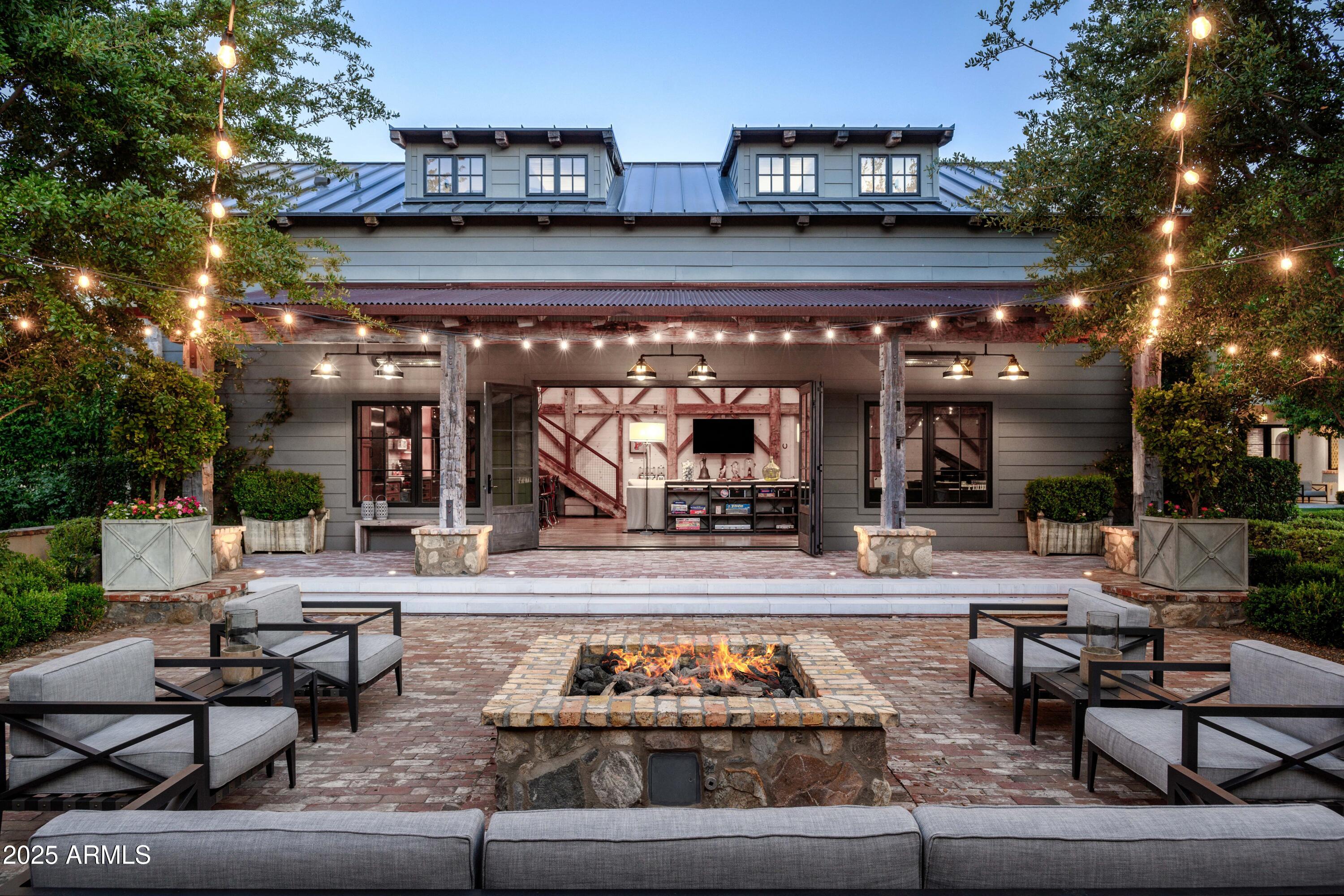 5858 E CABALLO Drive