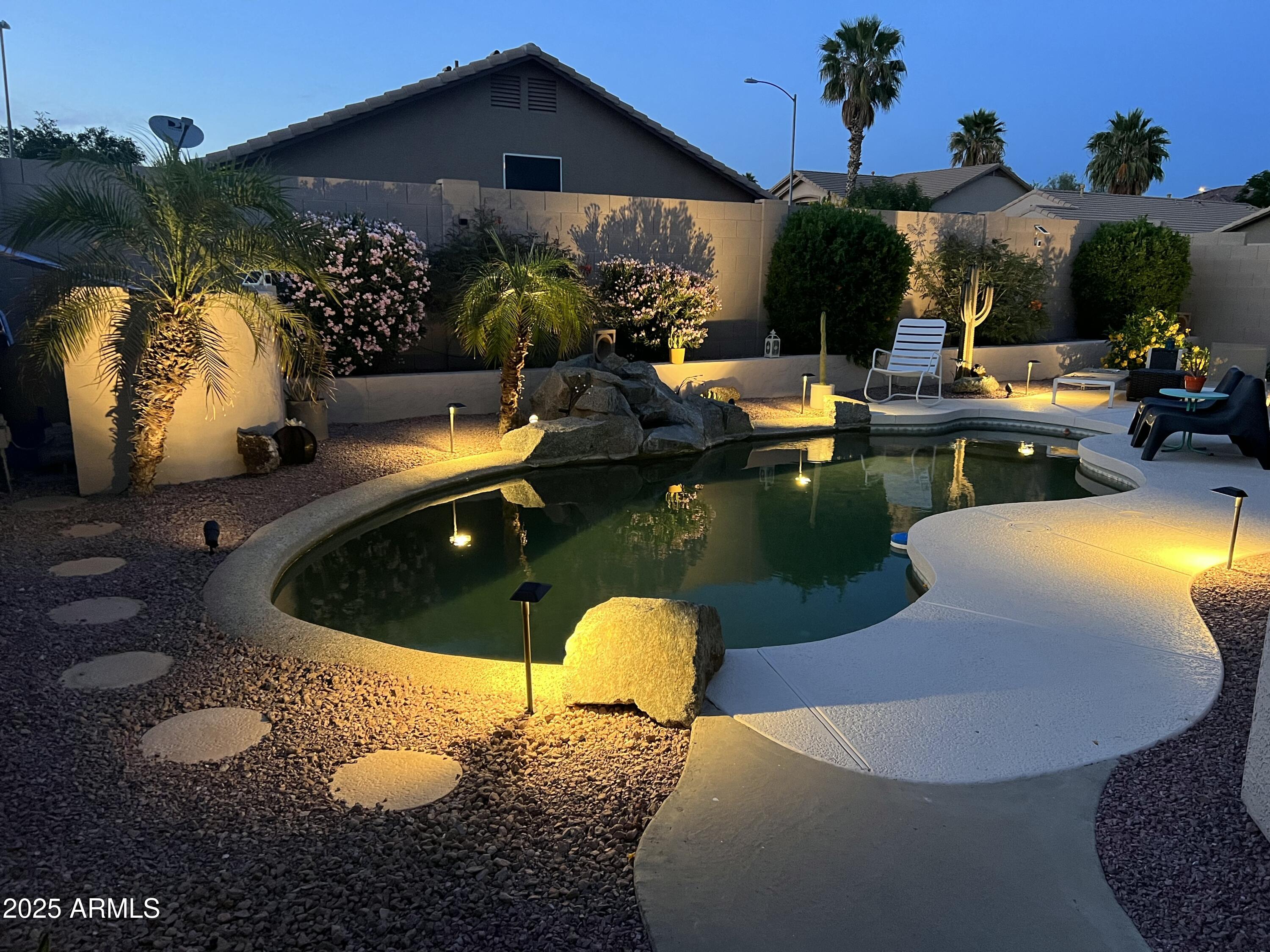 7914 W SALTER Drive