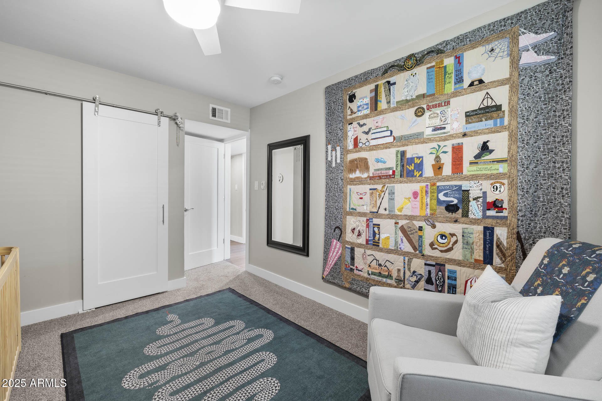 3040 E GLENROSA Avenue