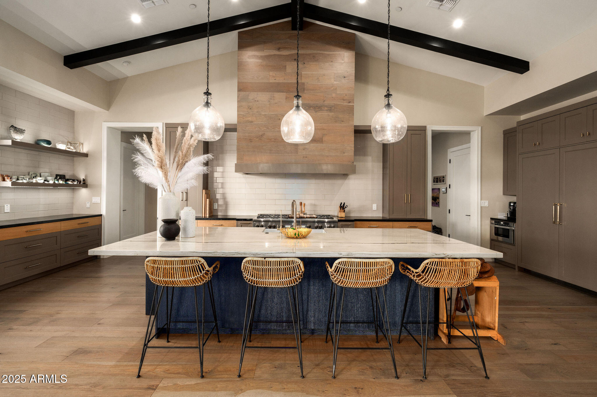 6455 E CALLE DEL MEDIA