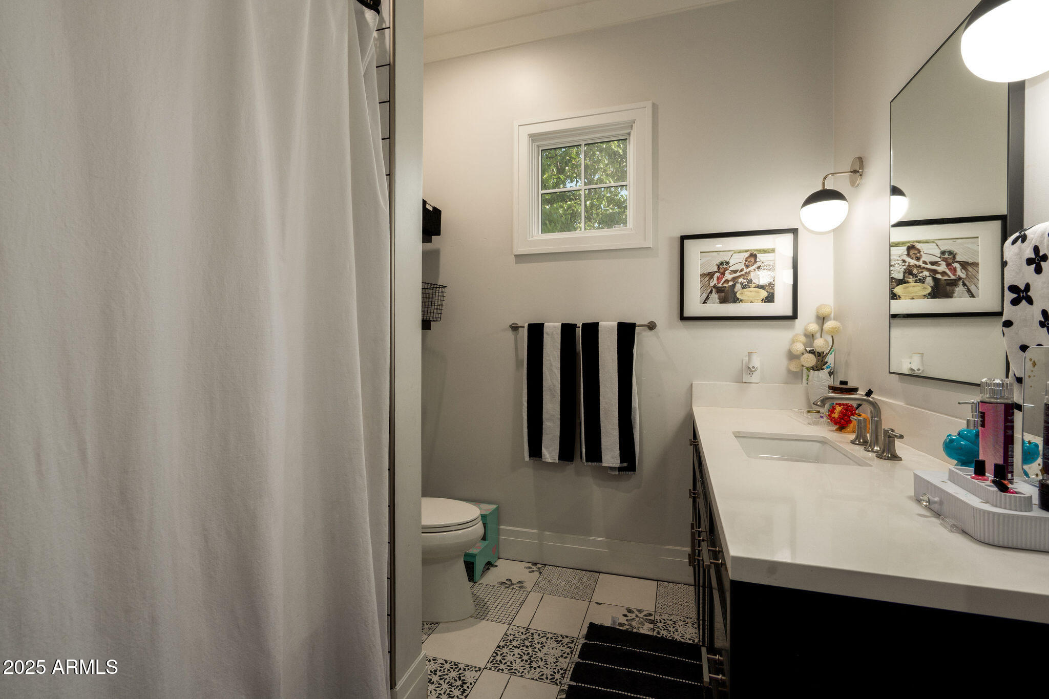 6455 E CALLE DEL MEDIA