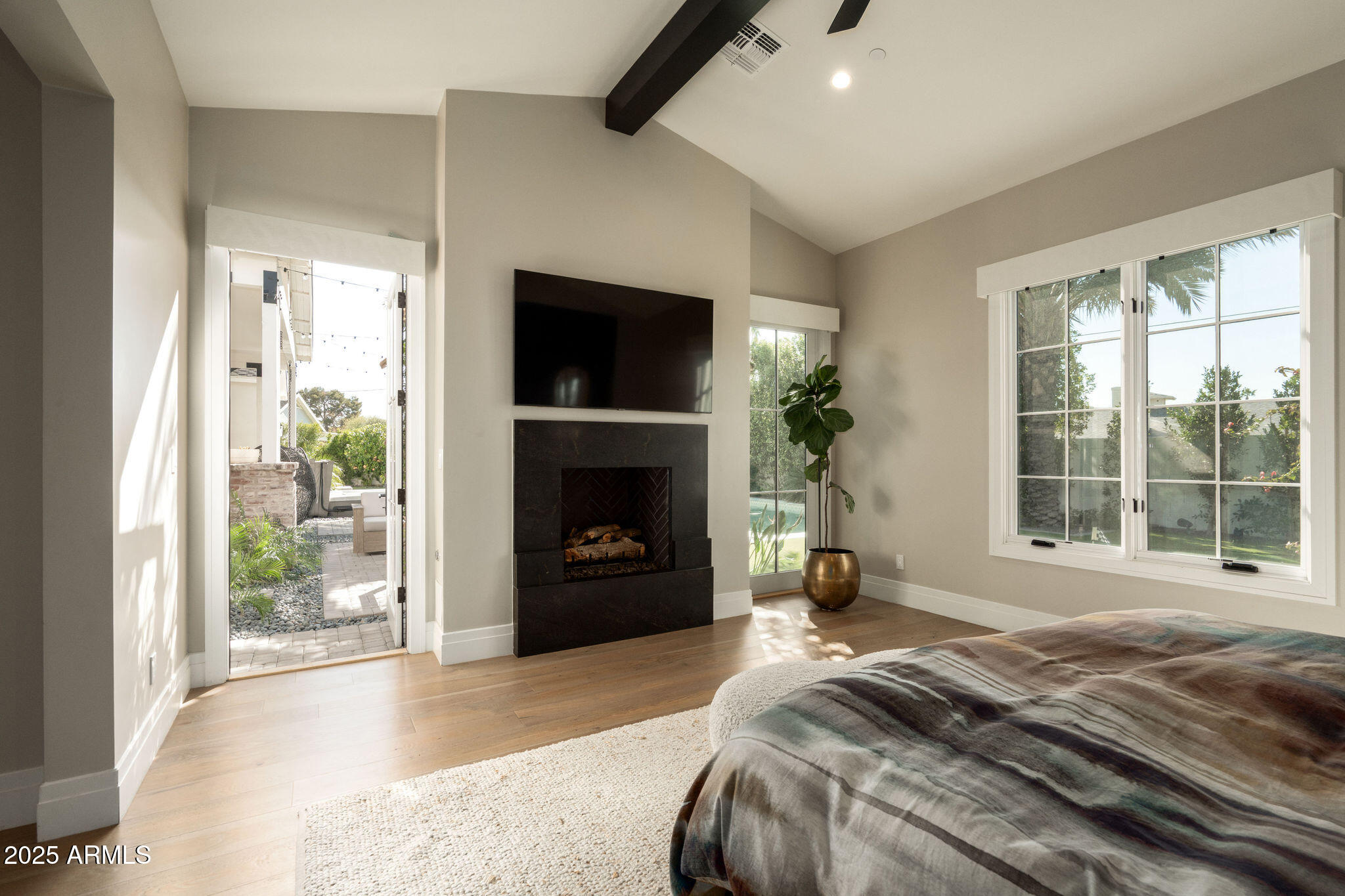 6455 E CALLE DEL MEDIA