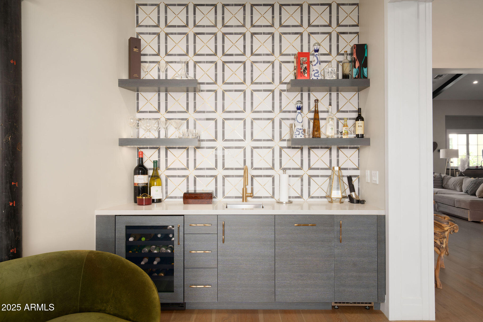 6455 E CALLE DEL MEDIA