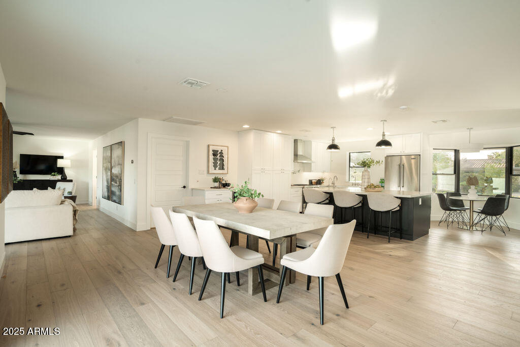 4131 E SAN MIGUEL Avenue