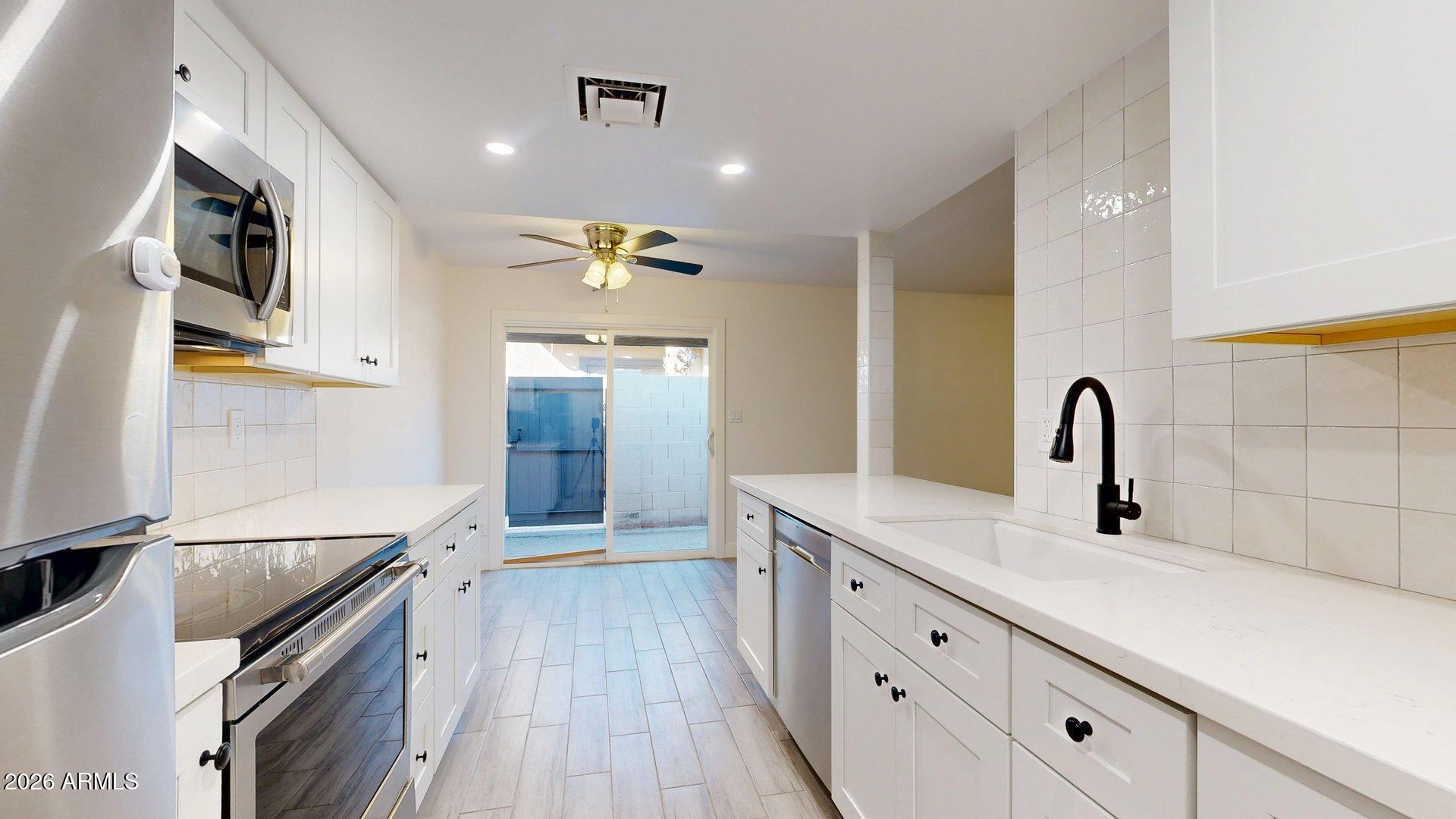 1118 N GRANITE REEF Road