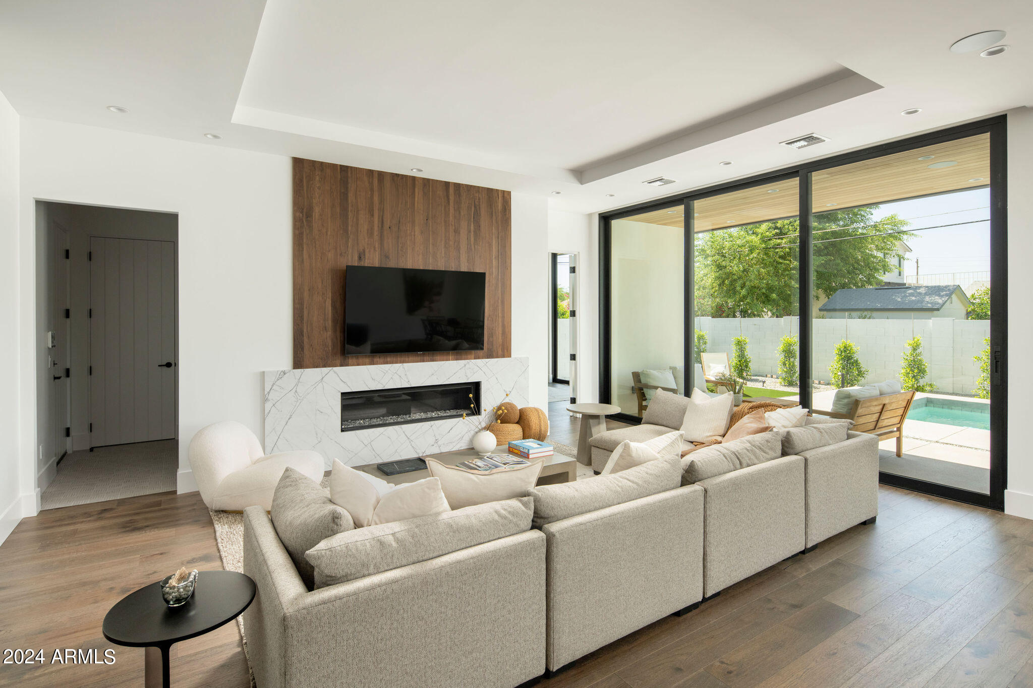 4501 E TURNEY Avenue